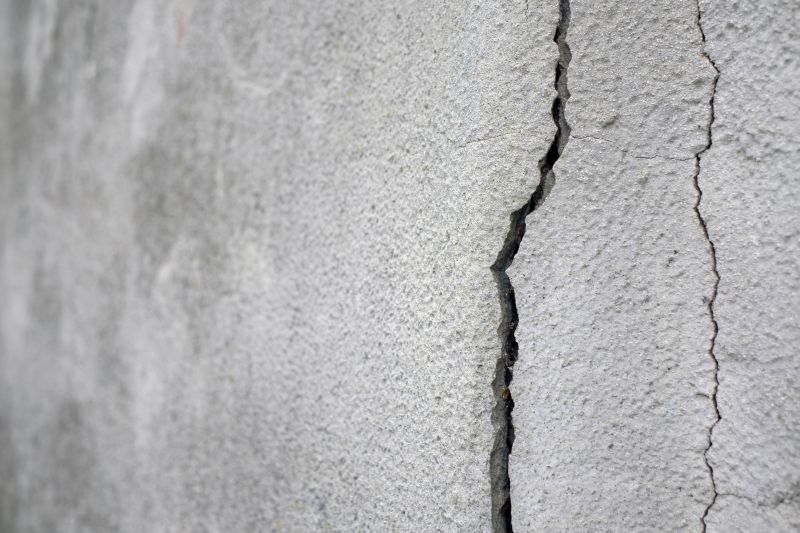 Crack Sealing in Walls